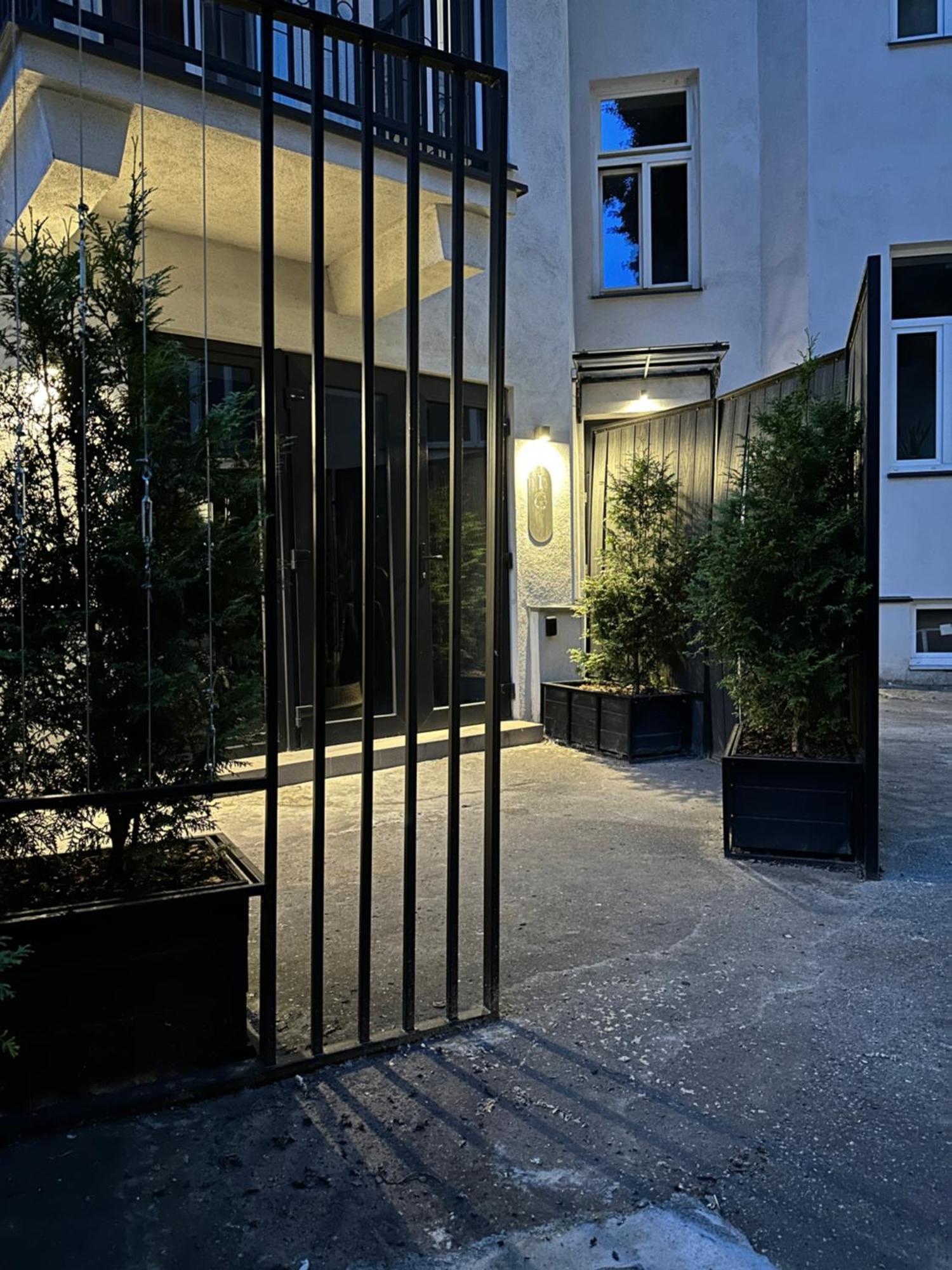 City Garage Apartment - Lwowska 9 Βαρσοβία Εξωτερικό φωτογραφία